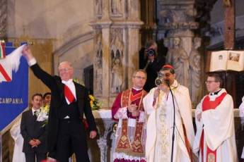 Milagro de San Genaro pañuelo blanco