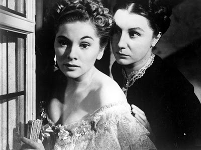 Joan Fontaine y Miss Danvers