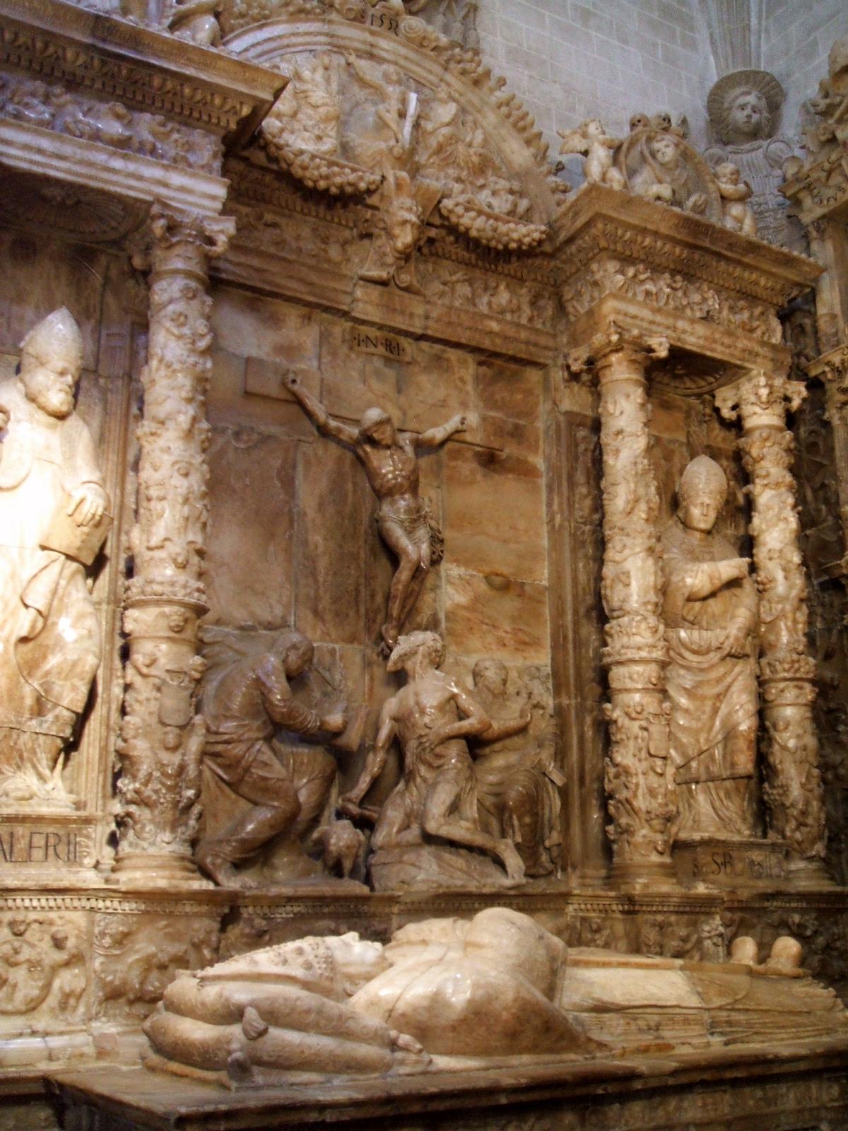 Tumba Don Hernando de Aragón