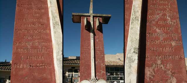 En Zaragoza, antes de que se construyera la torre, hubo un cementerio italiano situado fuera de las tapias del de Torrero, en la parque que hoy ocupa el Tercer Cinturón. En él había un monumento idéntico a este, que ya no existe