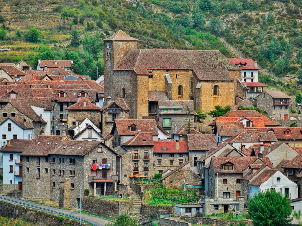 ¡¡¡NOS VAMOS DE EXCURSIÓN!!! sábado 16 de agosto. POR LOS VALLES MÁS OCCIDENTALES DEL PIRINEO ARAGONÉS, ANSÓ, HECHO Y SIRESA